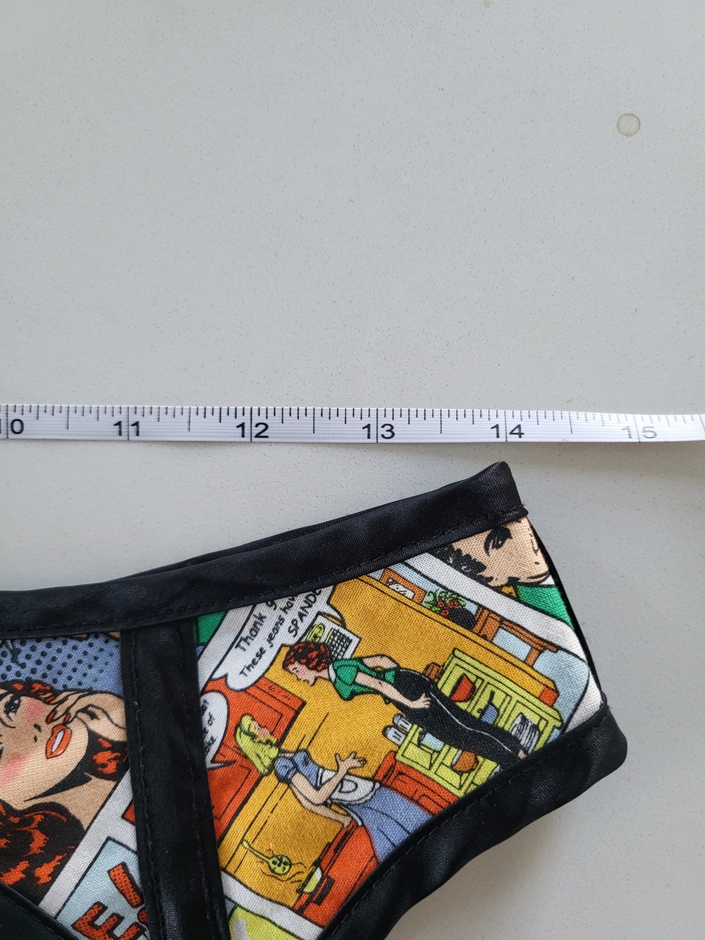❤️ RARE Vintage Comic Strip Print Silk Garter Belt - Picture 10 of 10